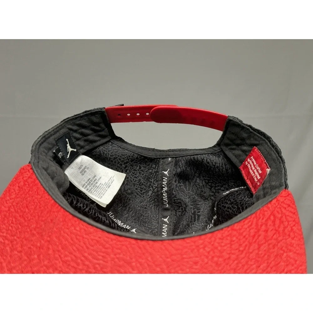 Air Jordan jumpman snapback youth one size black red chrome logo